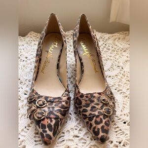 Kathy Van Zeeland Leopard Print Heels